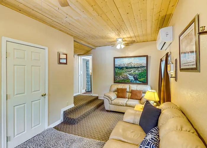 4 Mi To Rainbow Lake! Cozy Forest-view Gem W/ Deck Casa vacanze